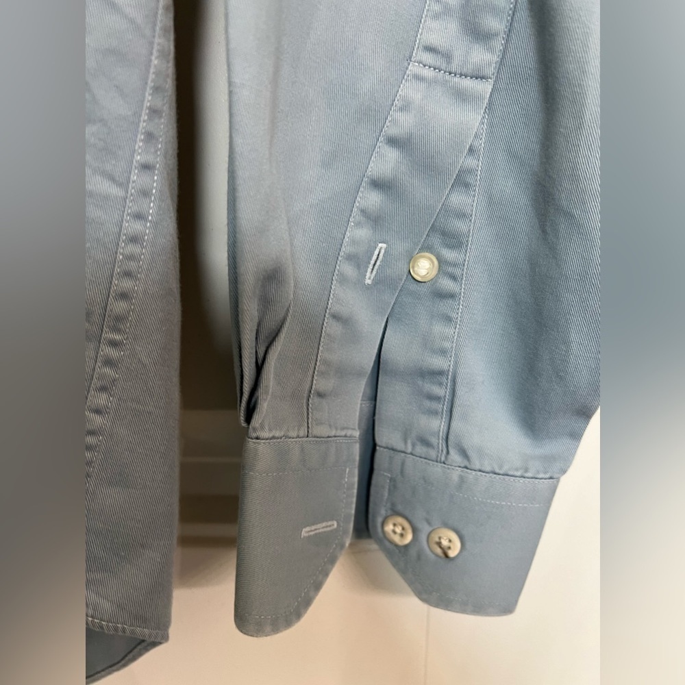Chaps Ralph Lauren Button Down - Picture 5 of 6